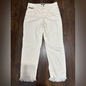 Tommy Hilfiger Size 8 Cream Colored Skinny Jeans- High Rise Slim Ankle